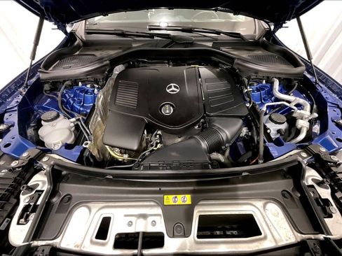 Used 2025 Mercedes-Benz GLC 300 4MATIC image 30