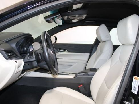 Used 2021 Cadillac CT4 Luxury w/ Cold Weather Package AWD/4WD image 7