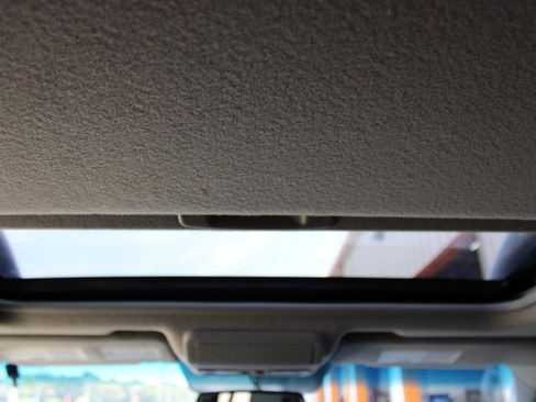 Used 2015 Nissan Frontier PRO-4X AWD/4WD image 42