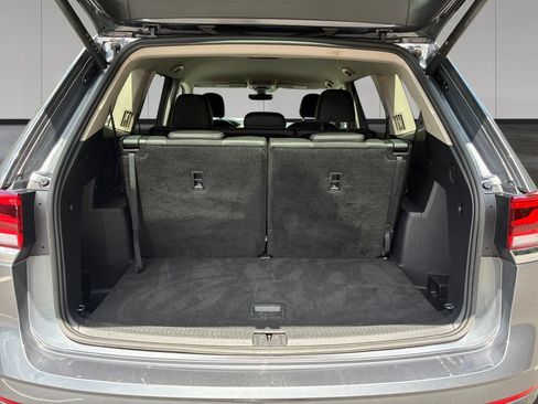 Used 2025 Volkswagen Atlas SE AWD/4WD image 19