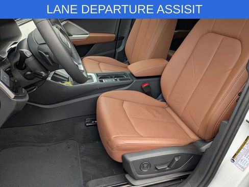 Used 2025 Audi Q3 2.0T Premium w/ Convenience Package image 15