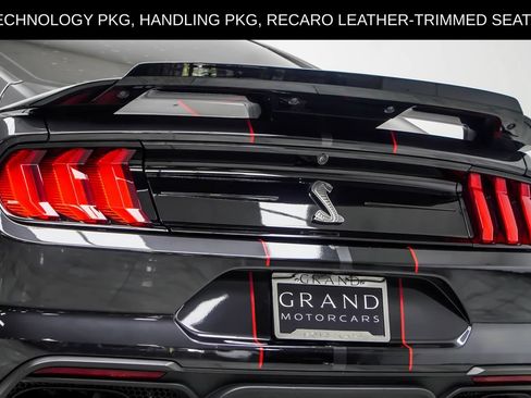 Used 2022 Ford Mustang Shelby GT500 w/ Technology Package RWD image 21