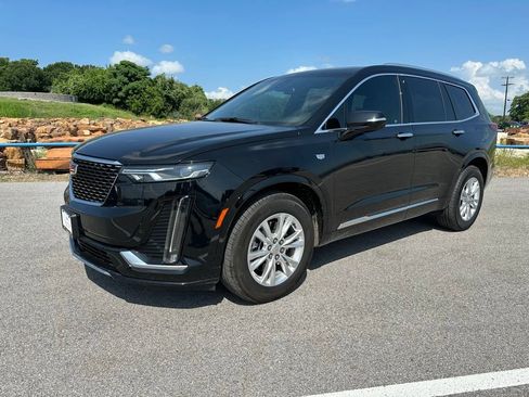 Used 2024 Cadillac XT6 Luxury FWD image 1