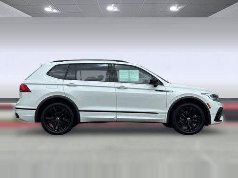 Used 2022 Volkswagen Tiguan SE R-Line FWD image 8