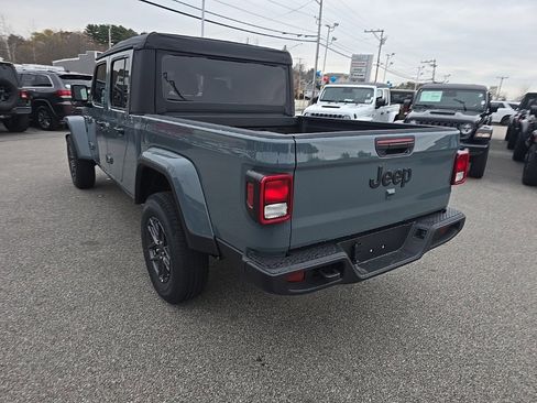 New 2026 Jeep Gladiator Sport image 5