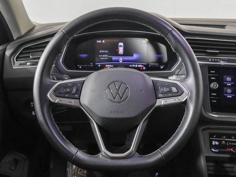 Certified 2024 Volkswagen Tiguan SE AWD/4WD image 25
