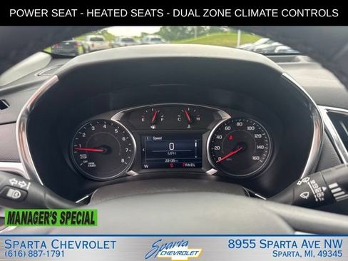 Used 2024 Chevrolet Equinox LT FWD image 18