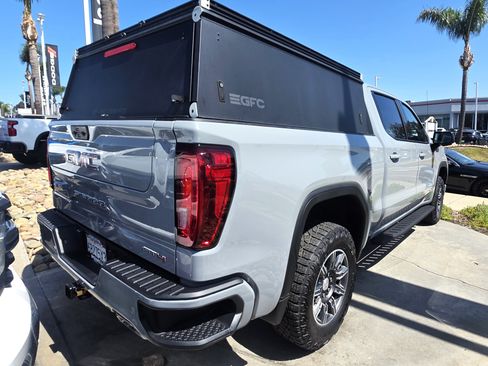 Used 2024 GMC Sierra 1500 AT4 w/ Technology Package AWD/4WD image 4