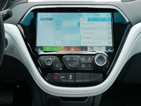 Used 2020 Chevrolet Bolt LT FWD image 7