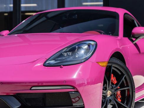 Certified 2024 Porsche 718 Cayman S RWD image 16