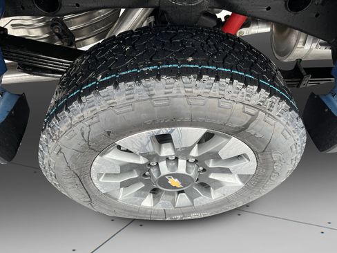 New 2026 Chevrolet Silverado 2500 Custom w/ Custom Convenience Package image 9