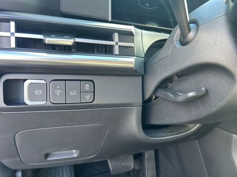 Used 2025 Hyundai Santa Fe XRT image 17