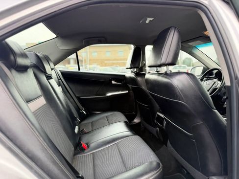 Used 2014 Toyota Camry SE image 24