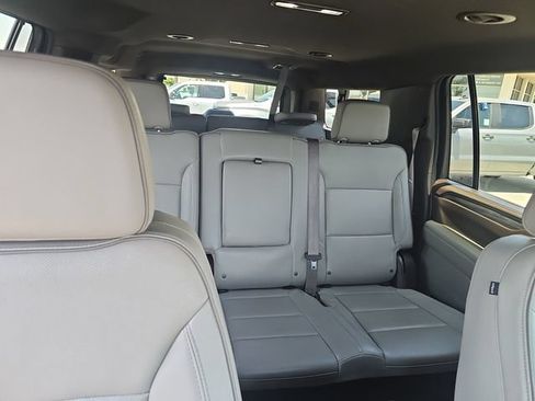 Certified 2024 GMC Yukon XL SLT AWD/4WD image 23