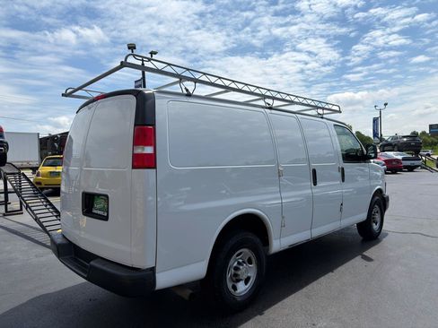 Used 2020 Chevrolet Express 2500 w/ Driver Convenience Package RWD image 3