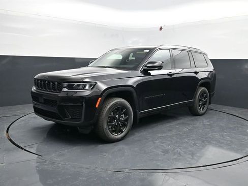 New 2026 Jeep Grand Cherokee L 4WD image 4