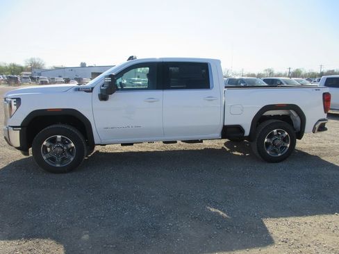 New 2026 GMC Sierra 2500 SLE w/ SLE Value Package; AWD/4WD image 10