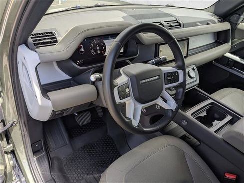 Used 2020 Land Rover Defender 110 SE AWD/4WD image 10