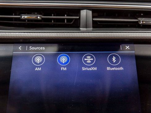 Used 2022 Buick Encore GX Select w/ Sport Touring Package AWD/4WD image 21