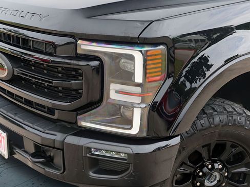 Used 2022 Ford F250 Lariat w/ Tremor Off-Road Package AWD/4WD image 3