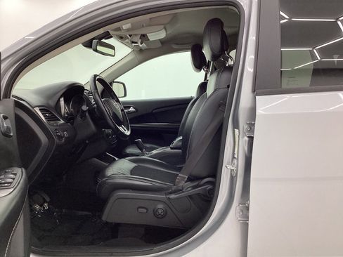 Used 2019 Dodge Journey Crossroad w/ Popular Equipment Group AWD/4WD image 14