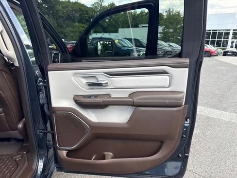 Used 2026 RAM 1500 Laramie AWD/4WD image 34