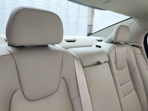 Used 2024 Volvo S60 B5 Plus w/ Climate Package image 27