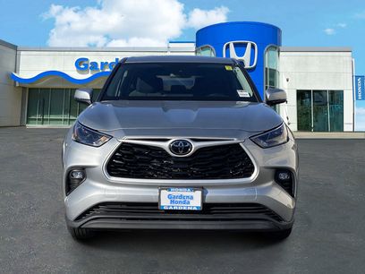 Used 2024 Toyota Highlander LE