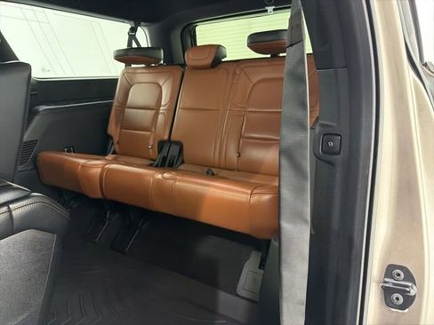 Used 2019 Lincoln Navigator L Reserve AWD/4WD image 19