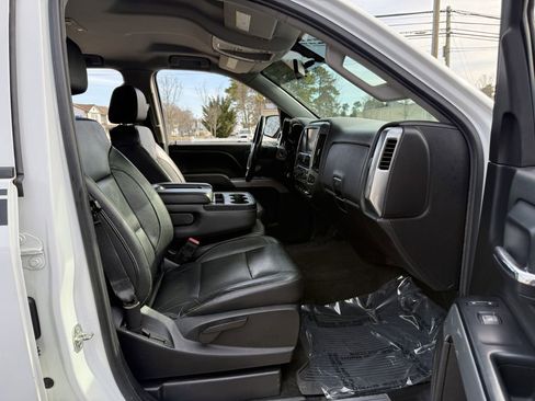 Used 2018 Chevrolet Silverado 1500 LT w/ Rally 2 Edition image 13