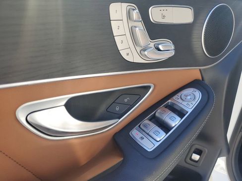 Used 2022 Mercedes-Benz GLC 300 4MATIC Coupe image 26