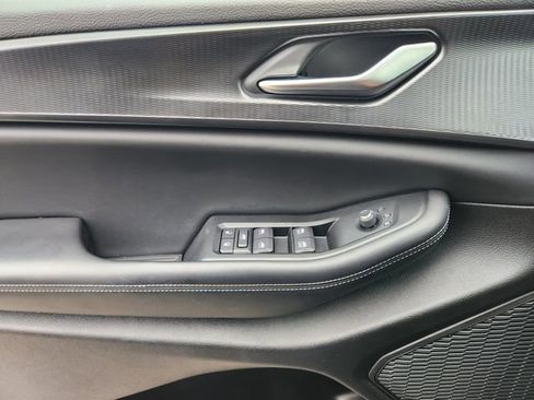 Certified 2024 Jeep Grand Cherokee Altitude image 24