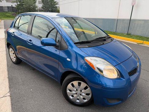 Used 2011 Toyota Yaris 4-Door Hatchback w/ PWR Pkg w/Steel Wheels FWD image 7