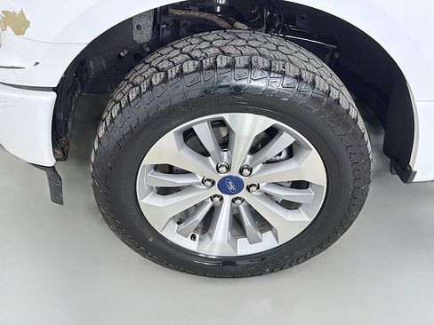 Used 2018 Ford F150 XL w/ Equipment Group 101A Mid AWD/4WD image 13
