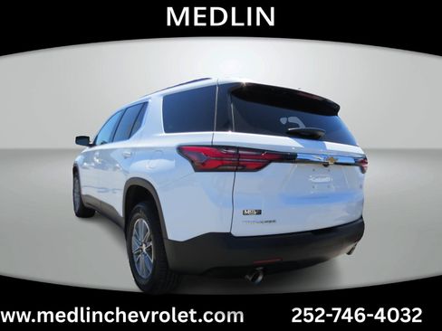 Used 2022 Chevrolet Traverse LT FWD image 8
