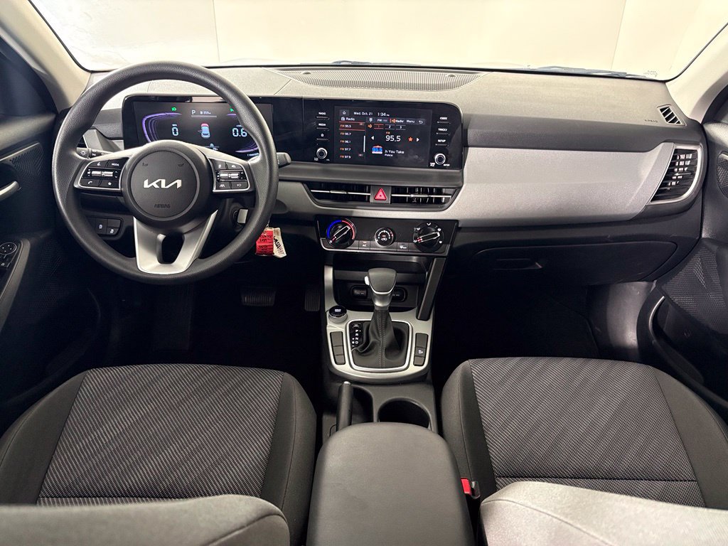 New 2026 Kia Seltos LX FWD image 35