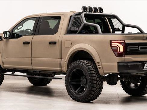 Used 2025 Ford F150 Lariat w/ FX4 Off-Road Package image 15