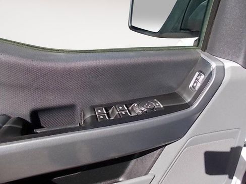 Used 2021 Ford F150 XLT AWD/4WD image 15