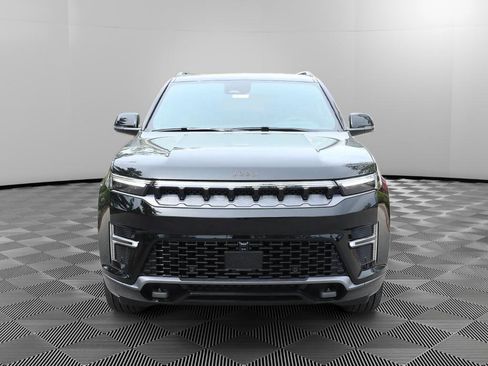 New 2026 Jeep Grand Wagoneer Limited AWD/4WD image 9
