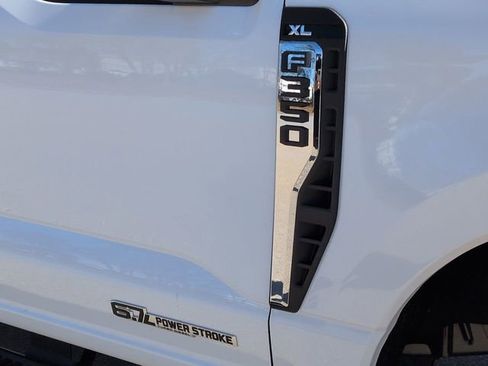 New 2026 Ford F350 XL w/ XL Chrome Package image 12