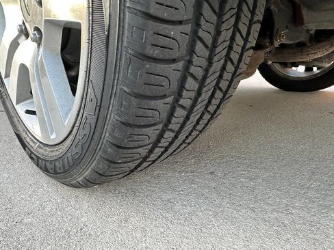 Used 2009 Ford Fusion SEL image 19