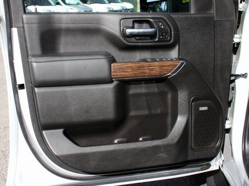 Used 2022 Chevrolet Silverado 2500 High Country image 16