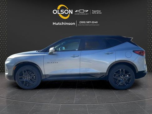 Used 2026 Chevrolet Blazer RS AWD/4WD image 2