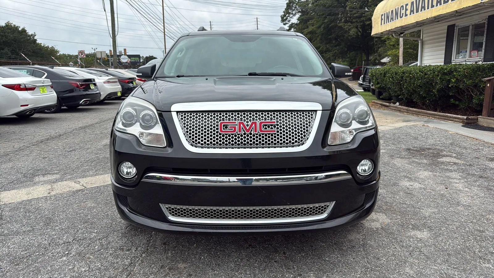 Used 2011 GMC Acadia Denali FWD image 2