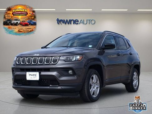 Used 2022 Jeep Compass Latitude w/ Convenience Group AWD/4WD image 1