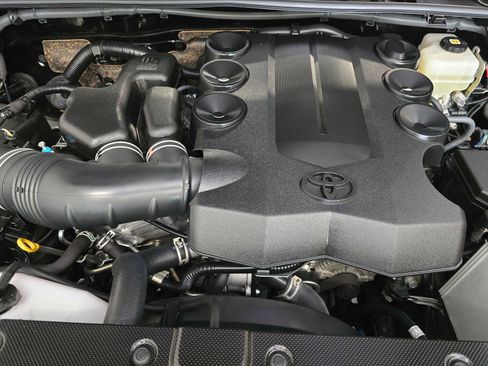 Certified 2021 Toyota 4Runner Nightshade AWD/4WD image 9