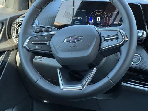 New 2026 Chevrolet Equinox LT w/ Convenience Package II image 8