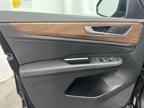 New 2026 Volkswagen Atlas SE image 9