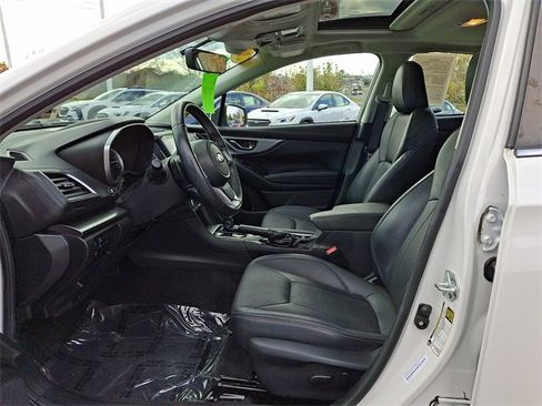 Used 2023 Subaru Impreza 2.0i Limited image 13