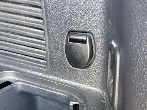 Certified 2020 Nissan Rogue SV image 30